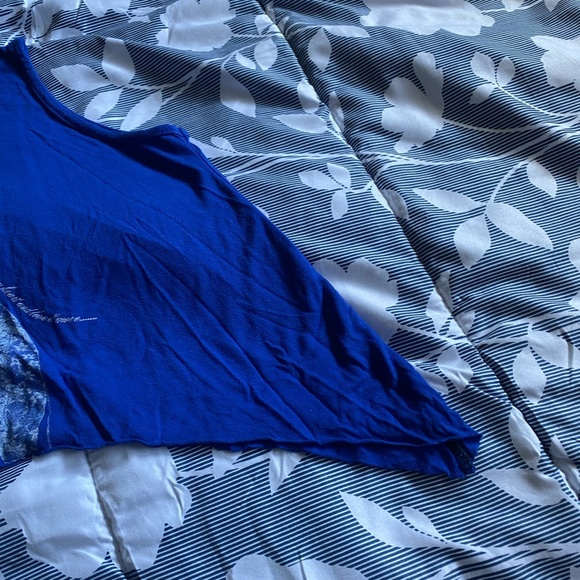 Hanging Blouse - Picture 3 of 8